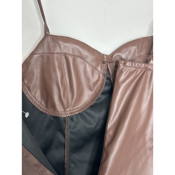 Almost Famous Brown Sweetheart Faux-Leather Mini Dress Size Medium New - Picture 7 of 7